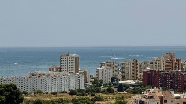 2 soveværelse Lejlighed til salg i Fuengirola med swimmingpool - € 395.000 (Ref: 9968640)