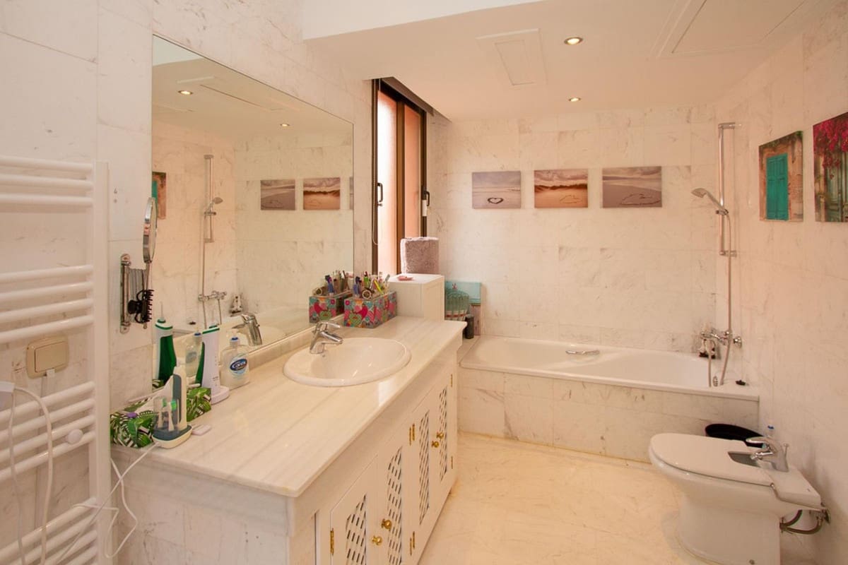 2 chambre Appartement à vendre à La Mairena avec piscine - 369 000 € (Ref: 9968641)