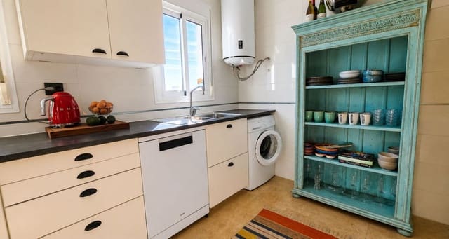 Pareado de 3 habitaciones en Casares en venta con piscina - 329.000 € (Ref: 9971791)