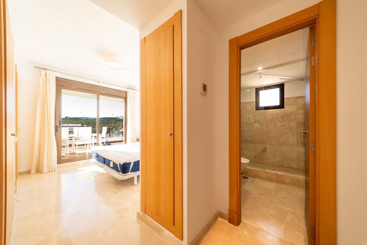 3 soveværelse Lejlighed til salg i Bahia de Casares med swimmingpool garage - € 539.950 (Ref: 9971792)