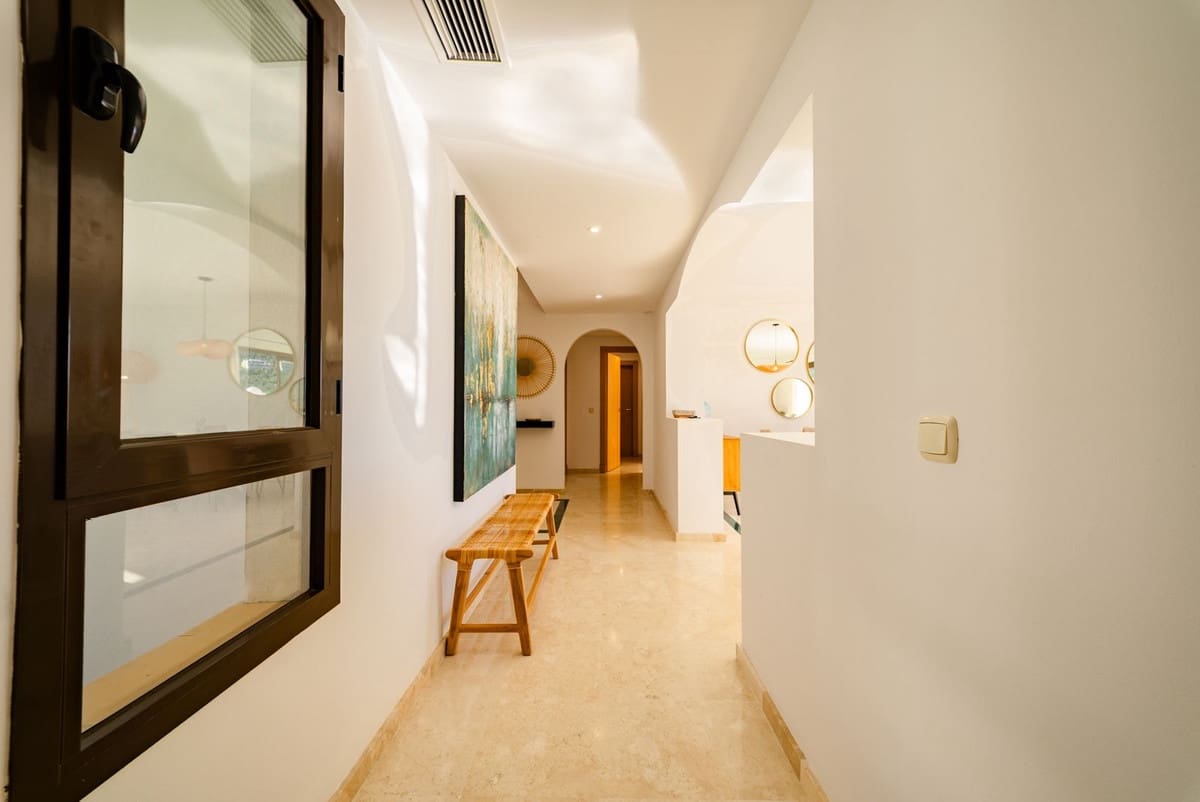 3 soveværelse Lejlighed til salg i Bahia de Casares med swimmingpool garage - € 539.950 (Ref: 9971792)