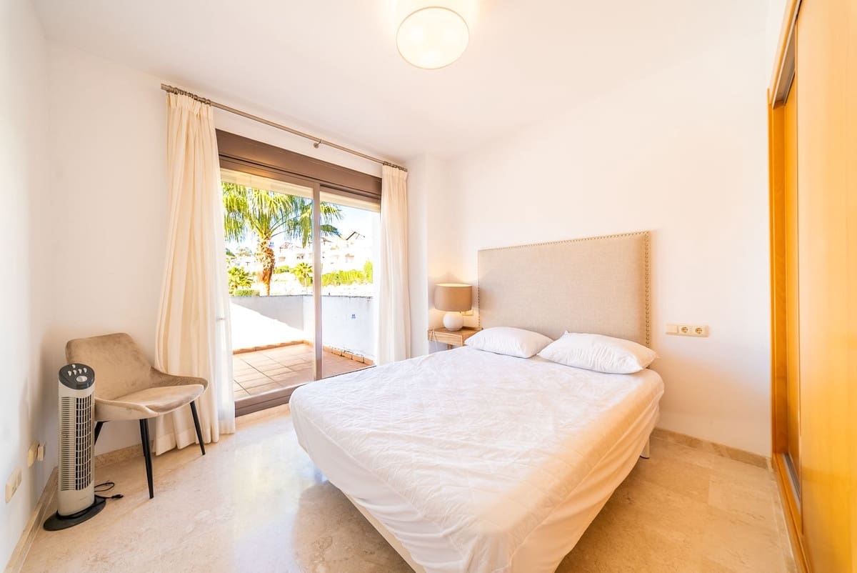 3 soveværelse Lejlighed til salg i Bahia de Casares med swimmingpool garage - € 539.950 (Ref: 9971792)