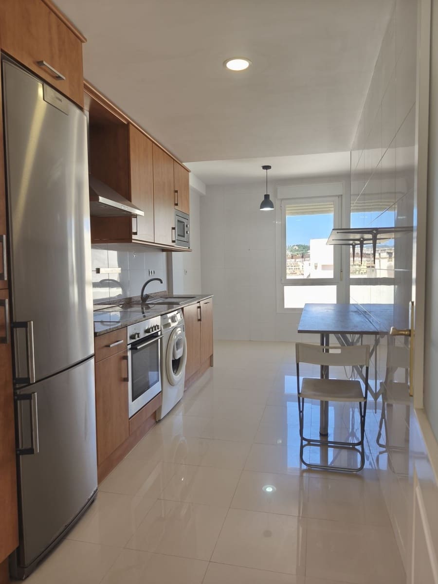 3 soverom Leilighet til salgs i Manilva med svømmebasseng garasje - € 298 500 (Ref: 9971797)