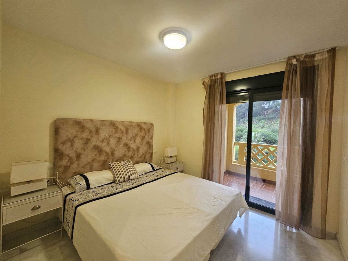 3 bedroom Apartment for sale in Riviera del Sol with pool - € 349,000 (Ref: 9971800)