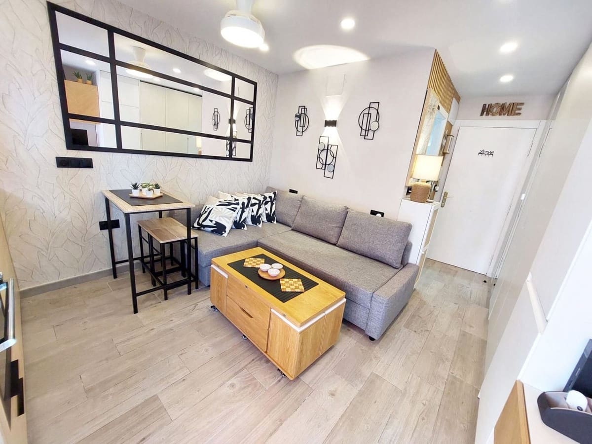 Apartamento de 1 habitación en Benalmadena Costa en venta con piscina - 198.000 € (Ref: 9971802)