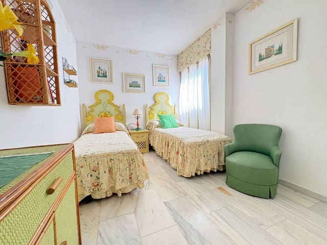 2 slaapkamer Appartement te koop in Cabopino, Marbella met zwembad garage - € 290.000 (Ref: 9971806)