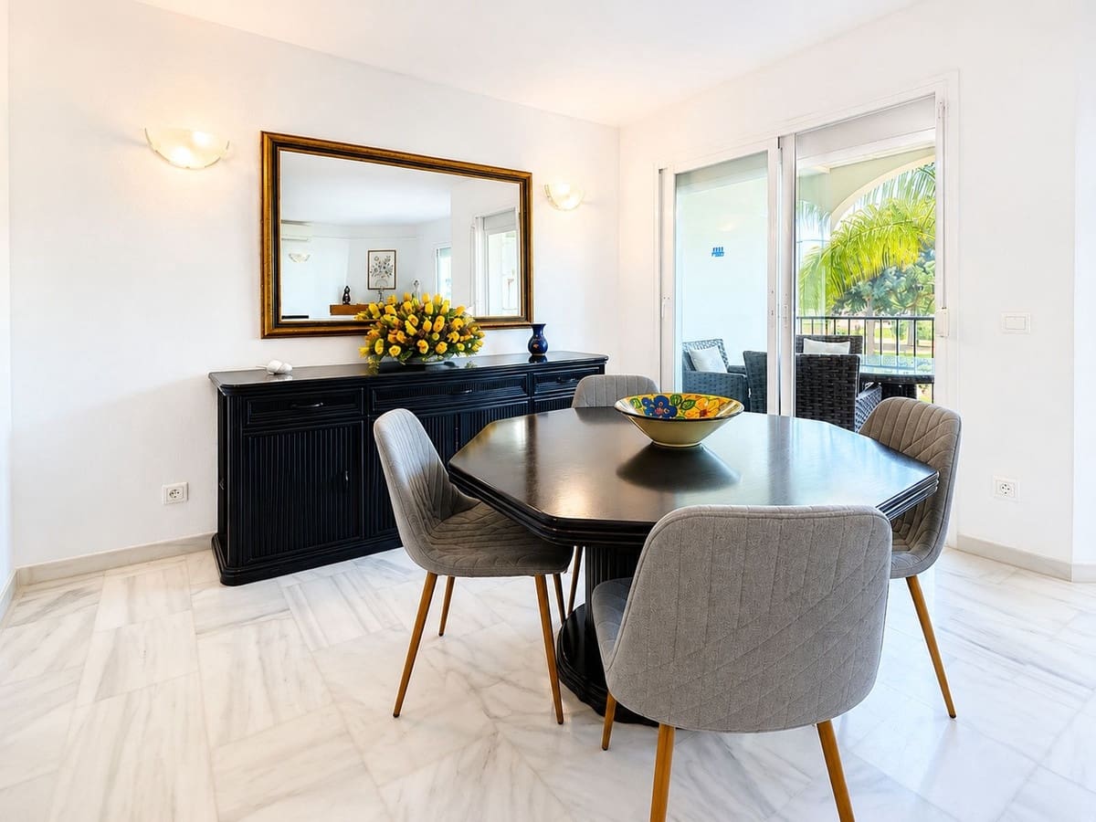 Apartamento de 2 habitaciones en Mijas Golf en venta con piscina - 289.500 € (Ref: 9971809)