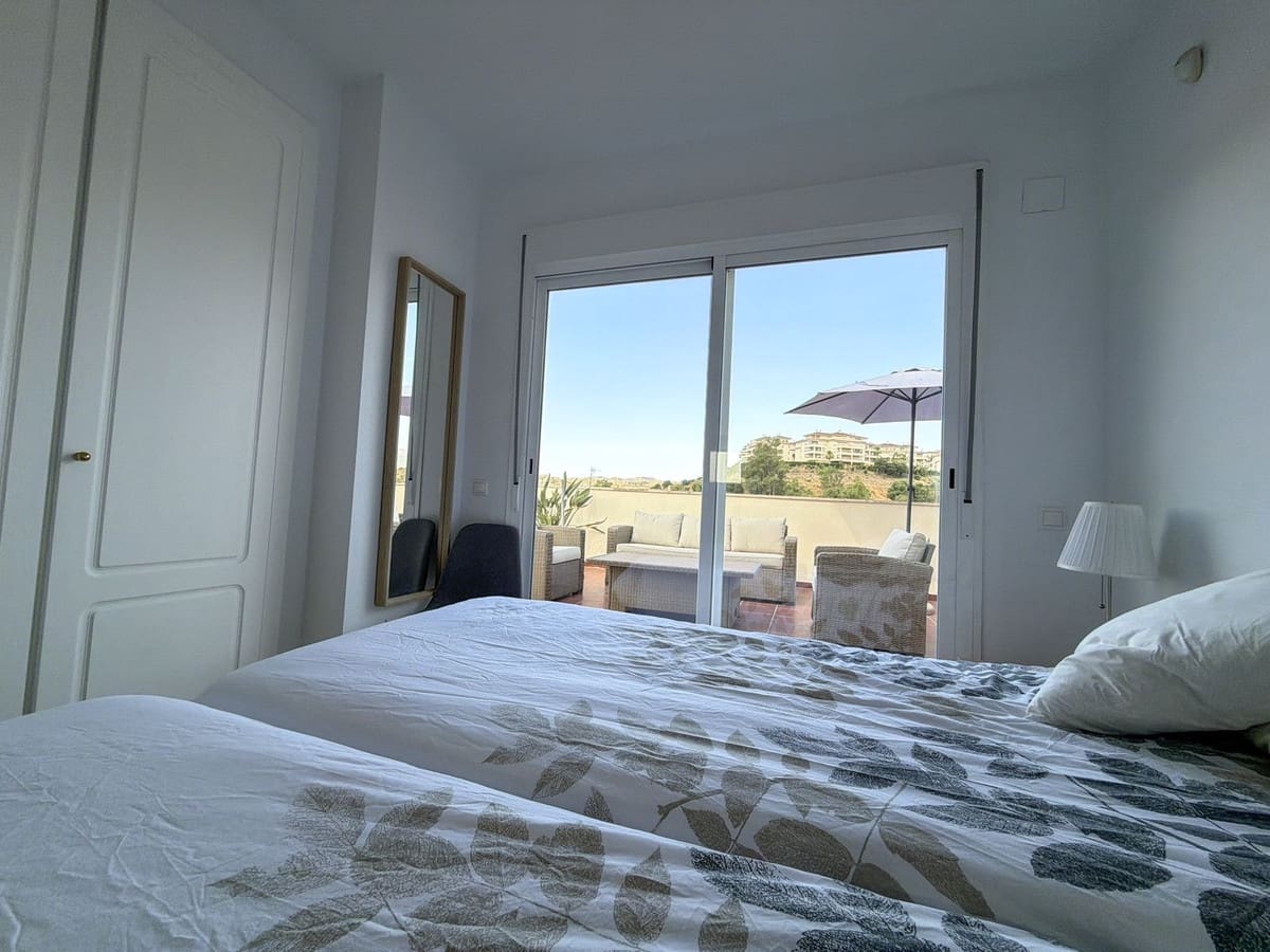 2 soverom Leilighet til salgs i Mijas Golf med svømmebasseng garasje - € 349 000 (Ref: 9971813)