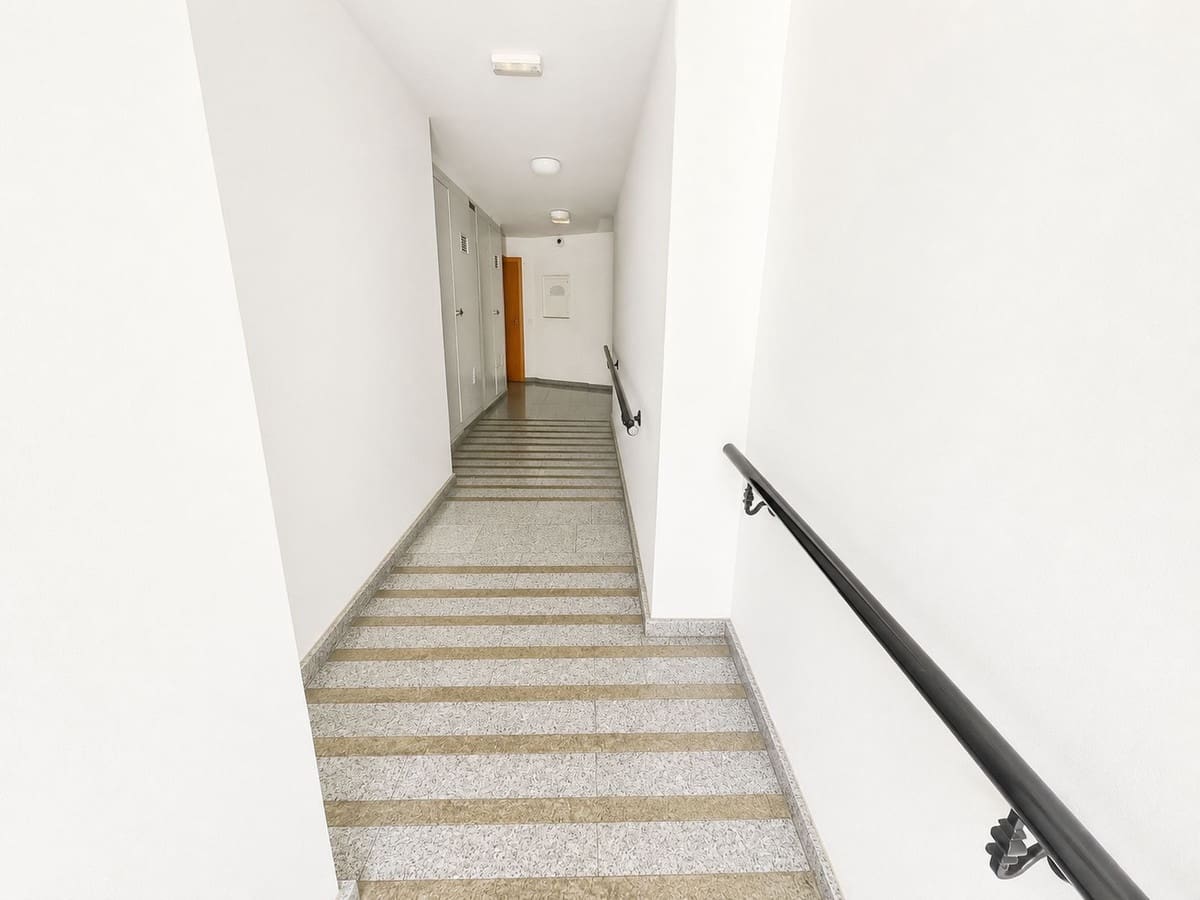 2 bedroom Apartment for sale in Guaro with pool - € 215,000 (Ref: 9971815)