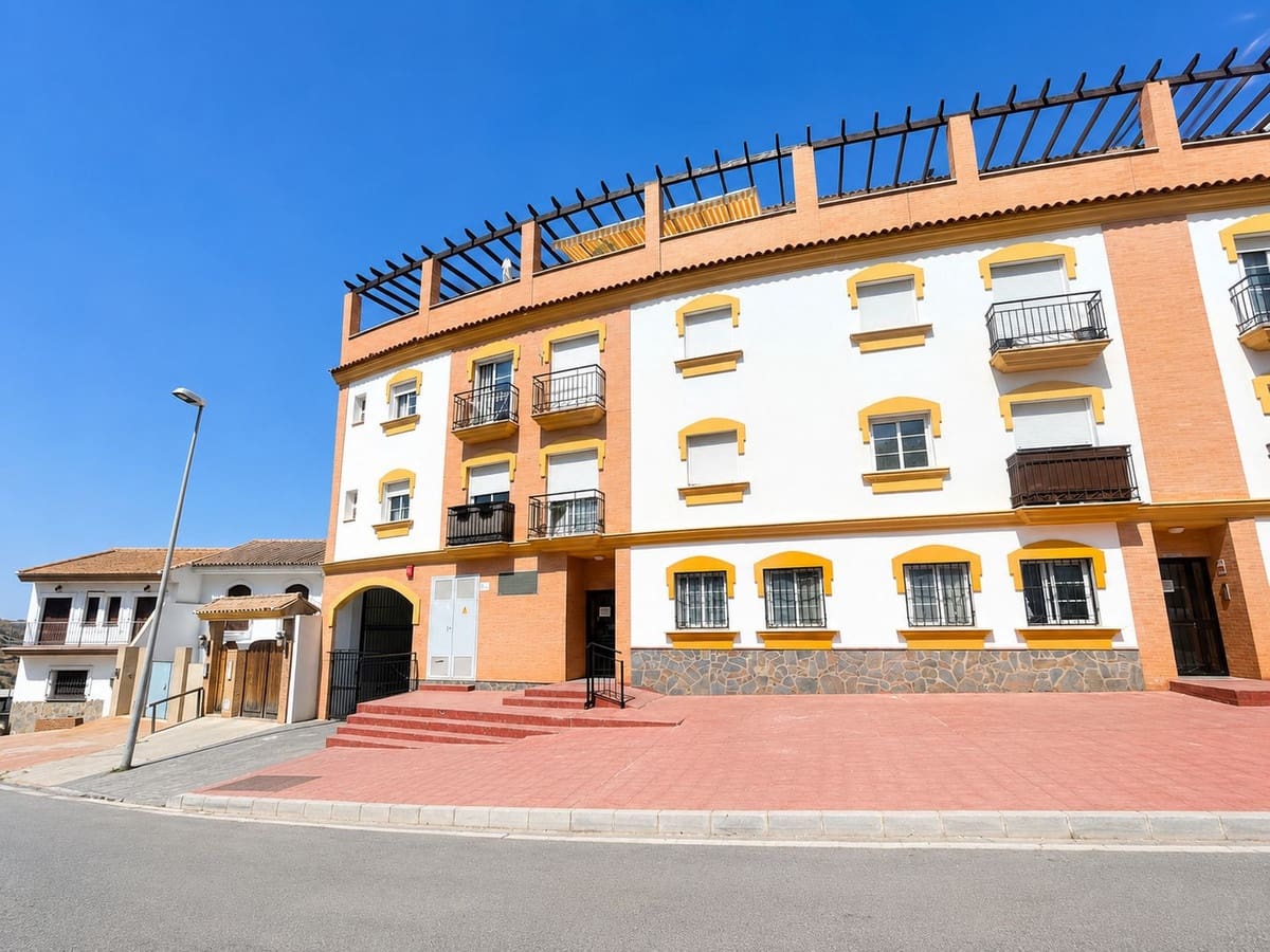2 bedroom Apartment for sale in Guaro with pool - € 215,000 (Ref: 9971815)