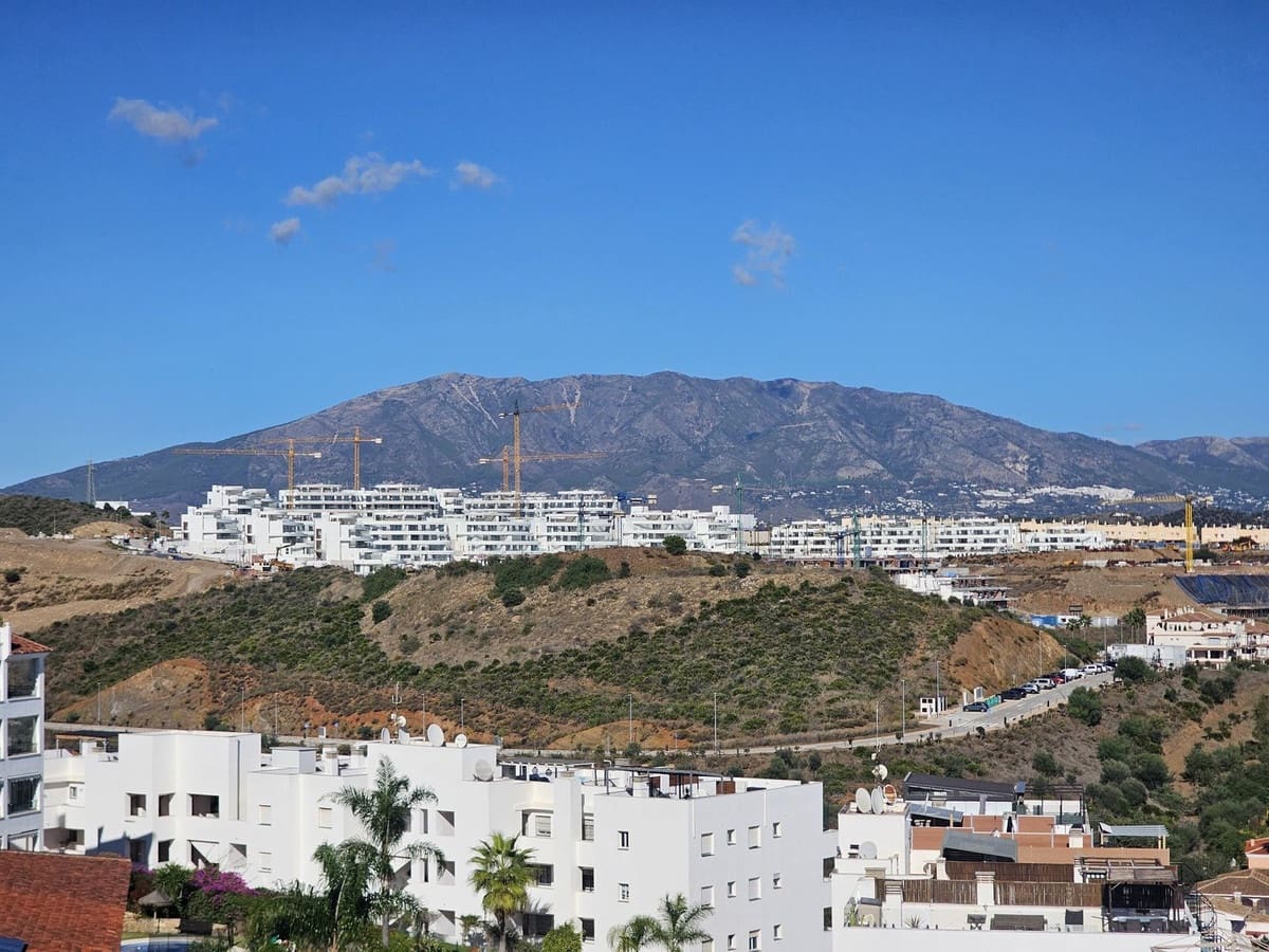 2 soverom Leilighet til salgs i Miraflores med svømmebasseng - € 315 000 (Ref: 9971818)