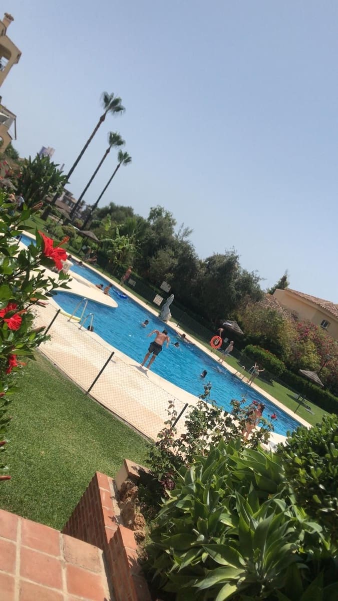 2 bedroom Apartment for sale in Riviera del Sol with pool - € 350,000 (Ref: 9971822)