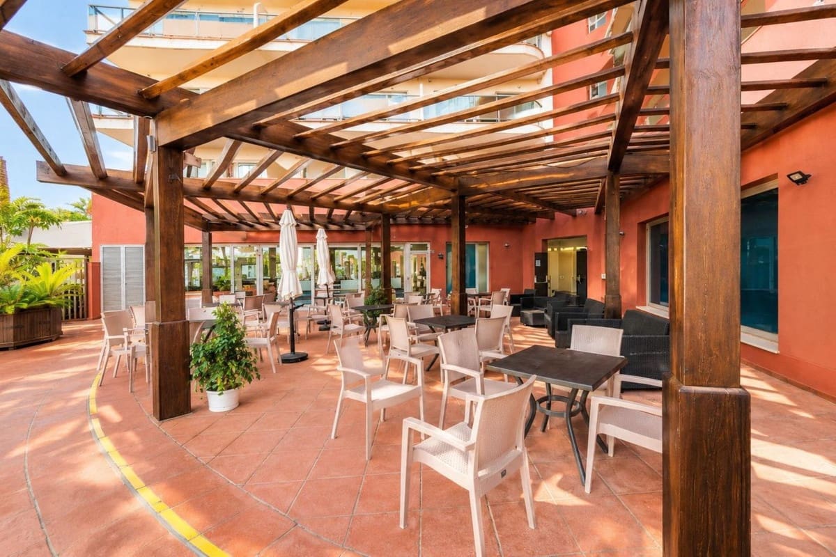 1 sypialnia Apartament na sprzedaż w Benalmadena Costa z basenem garażem - 265 000 € (Ref: 9971823)