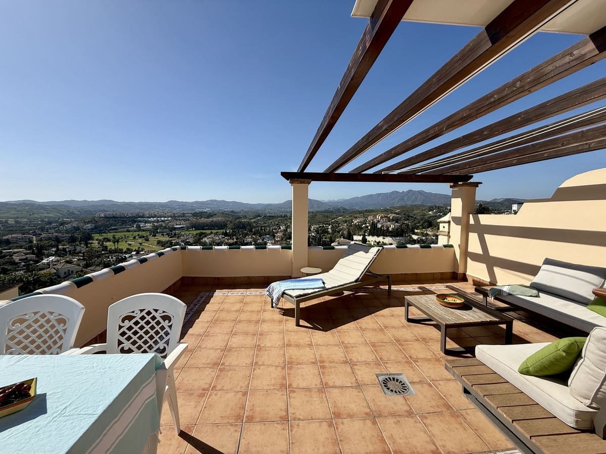 2 bedroom Townhouse for sale in Mijas Golf with pool - € 365,000 (Ref: 9971828)