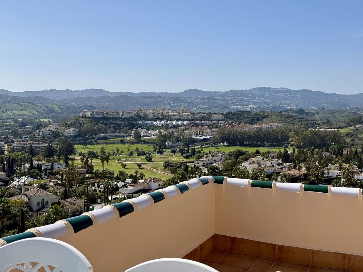 2 bedroom Townhouse for sale in Mijas Golf with pool - € 365,000 (Ref: 9971828)