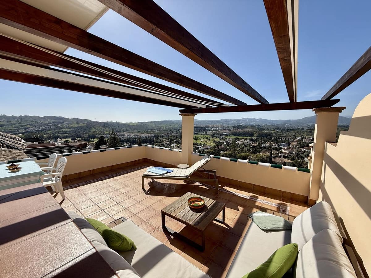 2 bedroom Townhouse for sale in Mijas Golf with pool - € 365,000 (Ref: 9971828)