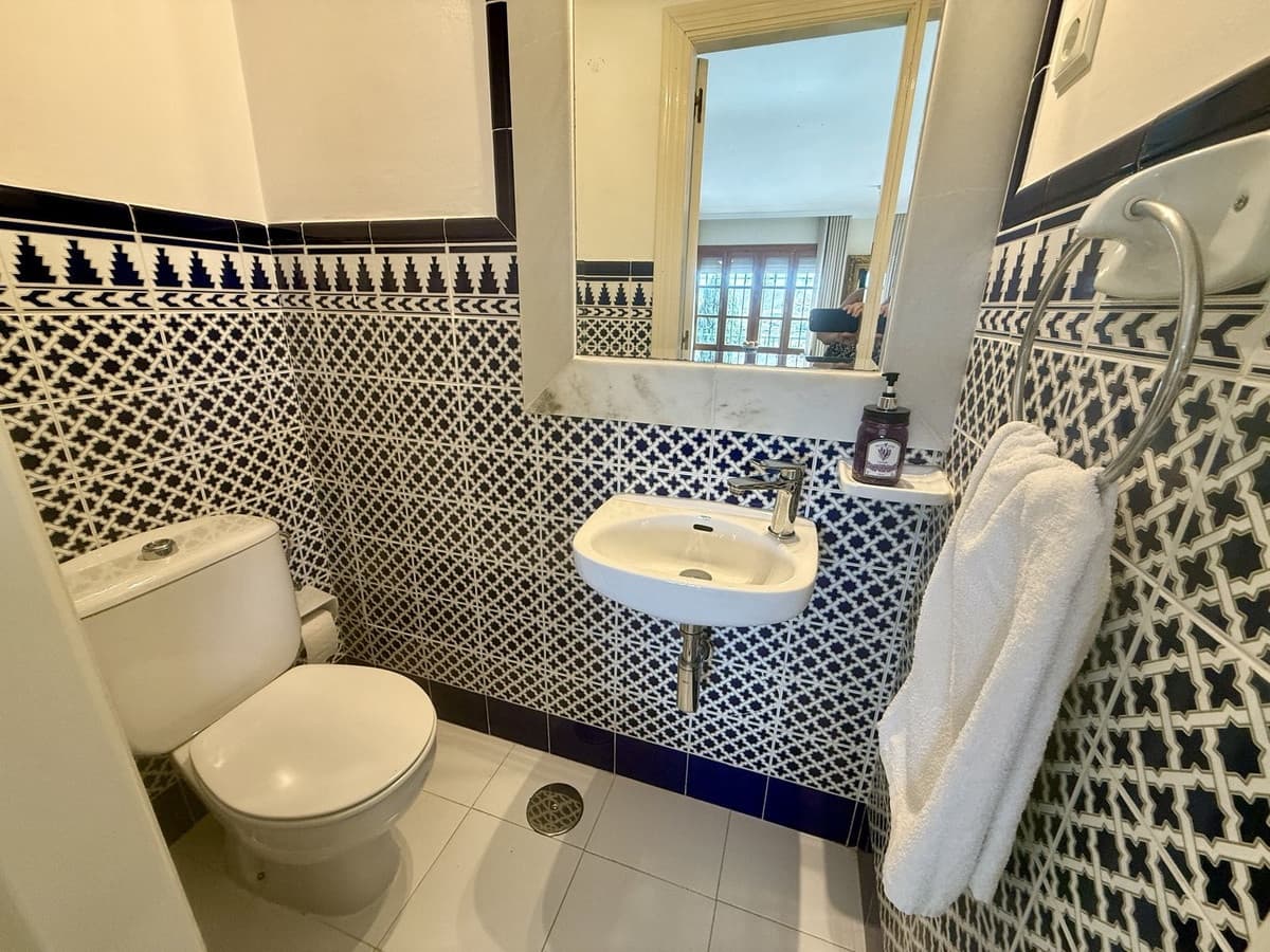 2 bedroom Townhouse for sale in Mijas Golf with pool - € 365,000 (Ref: 9971828)