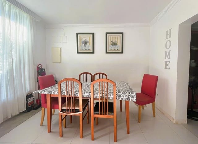 3 soveværelse Byhus til salg i Estepona med swimmingpool - € 320.000 (Ref: 9971829)