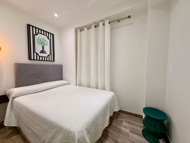 2 soveværelse Lejlighed til salg i Fuengirola - € 329.000 (Ref: 9971830)