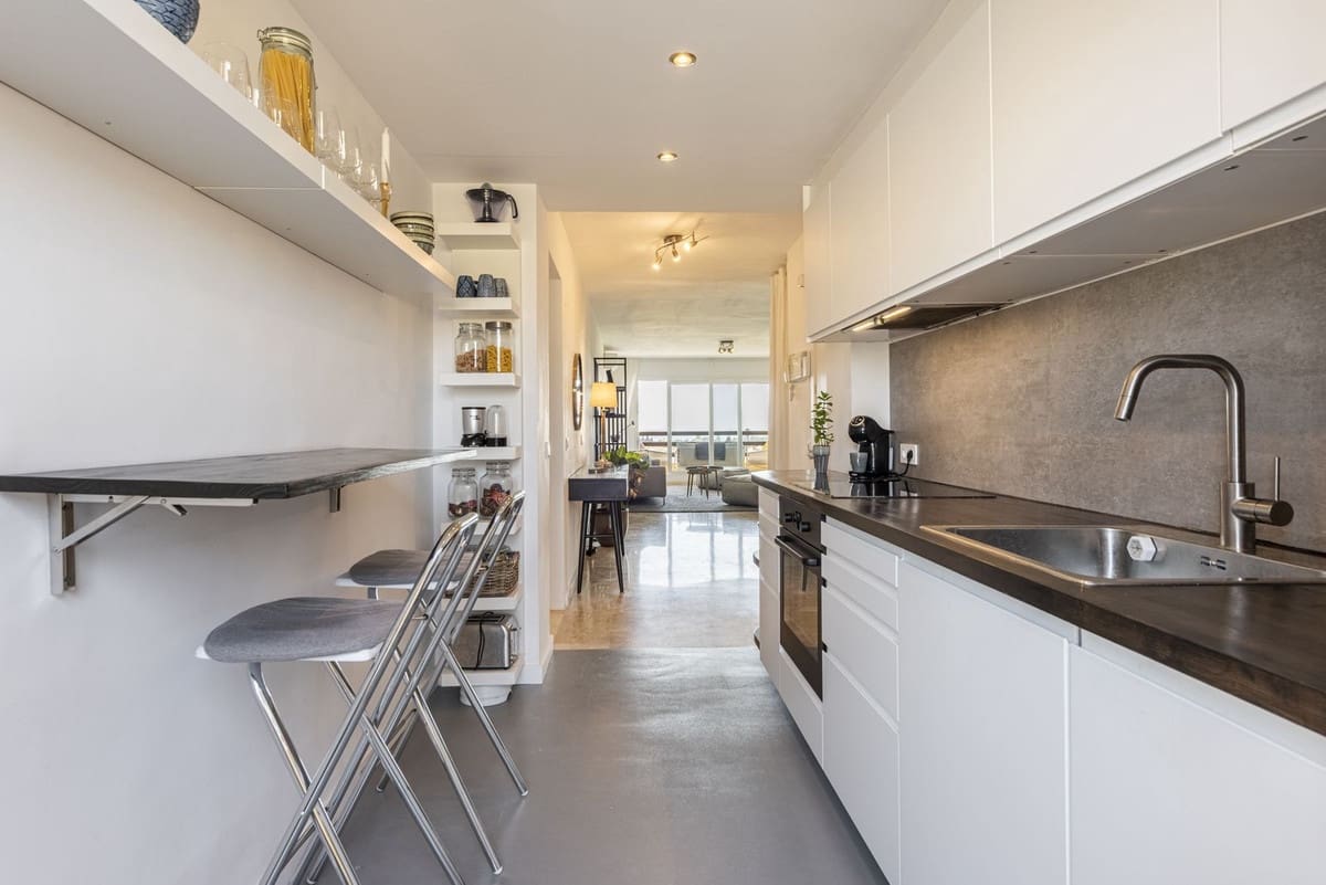 2 soverom Leilighet til salgs i New Golden Mile med svømmebasseng - € 375 000 (Ref: 9971836)