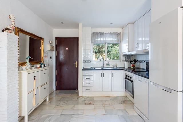 2 soverom Leilighet til salgs i Riviera del Sol, Mijas med svømmebasseng - € 318 000 (Ref: 9971837)