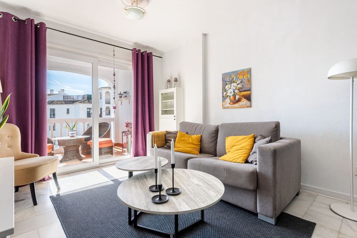 2 bedroom Apartment for sale in Riviera del Sol with pool - € 318,000 (Ref: 9971837)