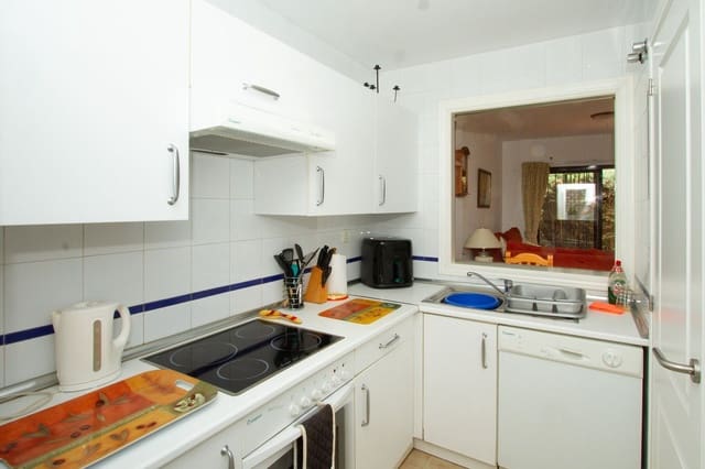 2 soveværelse Lejlighed til salg i Riviera del Sol, Mijas med swimmingpool - € 275.000 (Ref: 9971839)