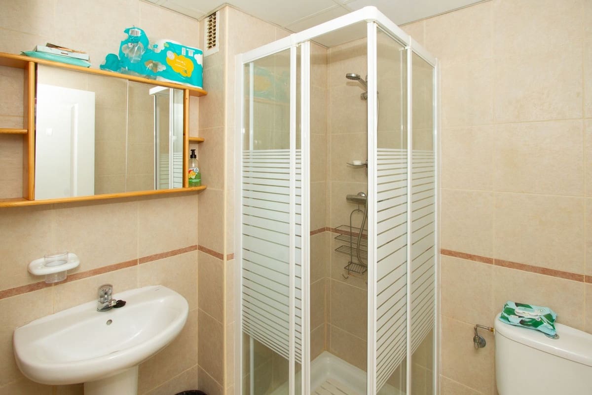 2 bedroom Apartment for sale in Riviera del Sol with pool - € 275,000 (Ref: 9971839)