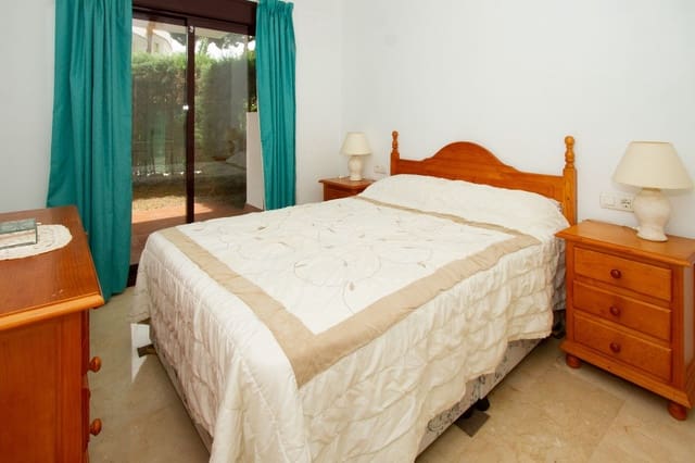 2 soveværelse Lejlighed til salg i Riviera del Sol, Mijas med swimmingpool - € 275.000 (Ref: 9971839)