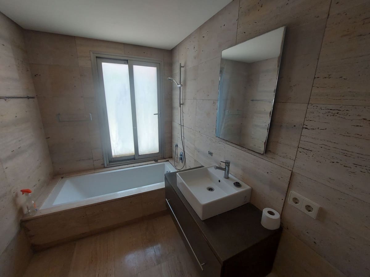3 bedroom Townhouse for sale in Manilva with pool - € 350,000 (Ref: 9971843)