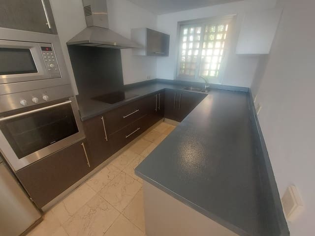 3 sypialnia Dom na sprzedaż w Manilva z basenem - 350 000 € (Ref: 9971843)