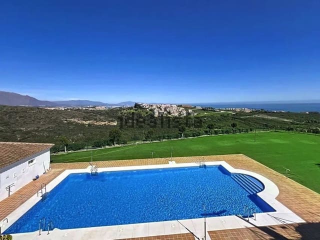 Apartamento de 3 habitaciones en Punta de la Chullera, Manilva en venta con piscina - 265.000 € (Ref: 9971844)