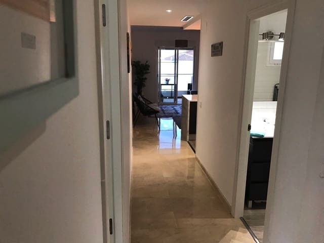 Apartamento de 3 habitaciones en Punta de la Chullera, Manilva en venta con piscina - 265.000 € (Ref: 9971844)