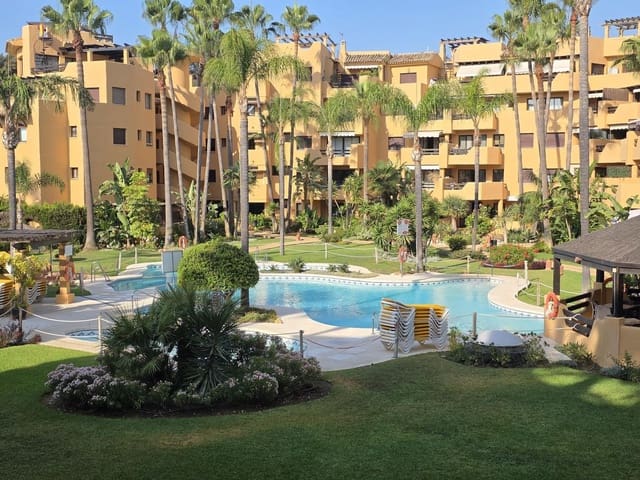 2 soverom Leilighet til salgs i Costalita, Estepona med svømmebasseng garasje - € 475 000 (Ref: 9971847)