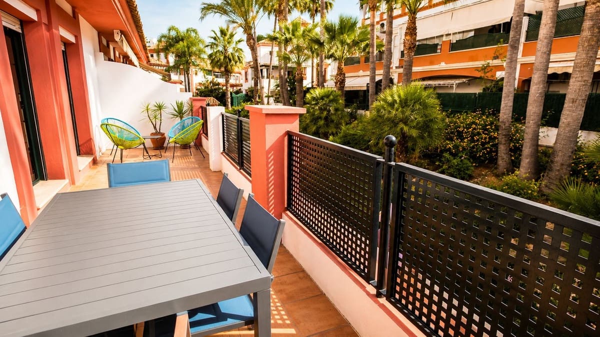 Apartamento de 2 habitaciones en Atalaya-Isdabe en venta con piscina garaje - 320.000 € (Ref: 9971848)