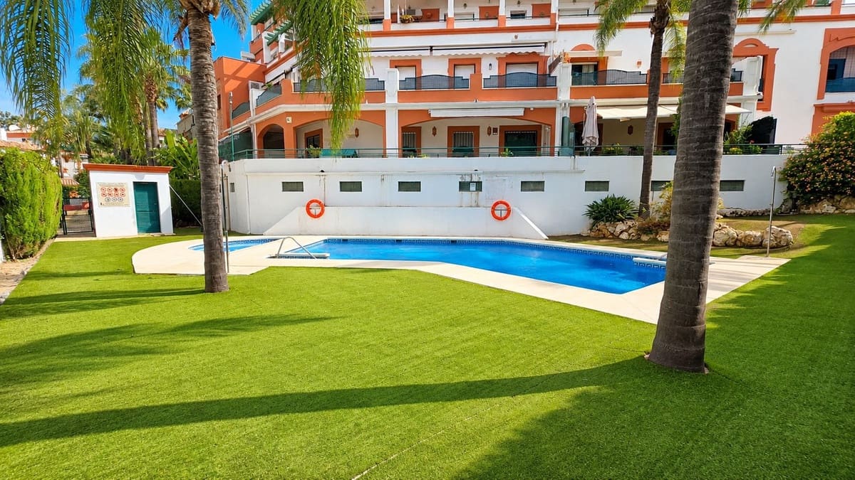 Apartamento de 2 habitaciones en Atalaya-Isdabe en venta con piscina garaje - 320.000 € (Ref: 9971848)