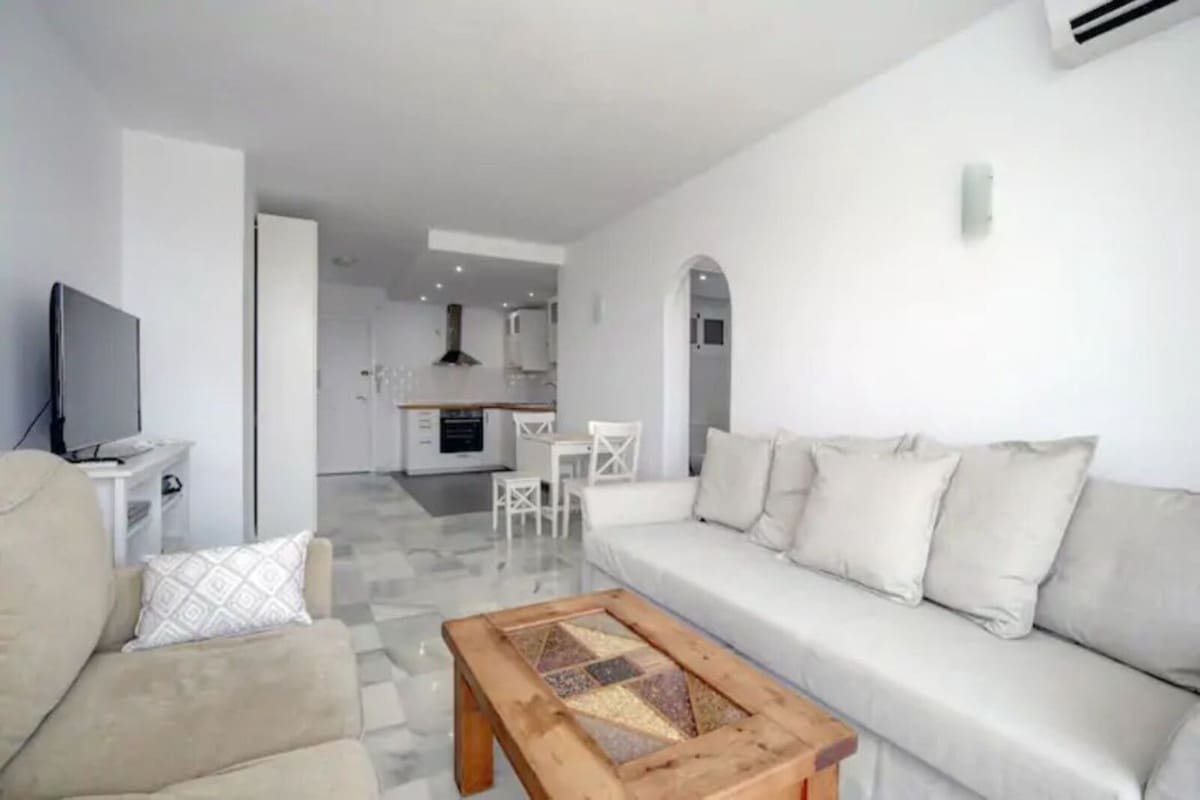 1 camera da letto Appartamento in vendita in Estepona con piscina - 285.000 € (Rif: 9971849)