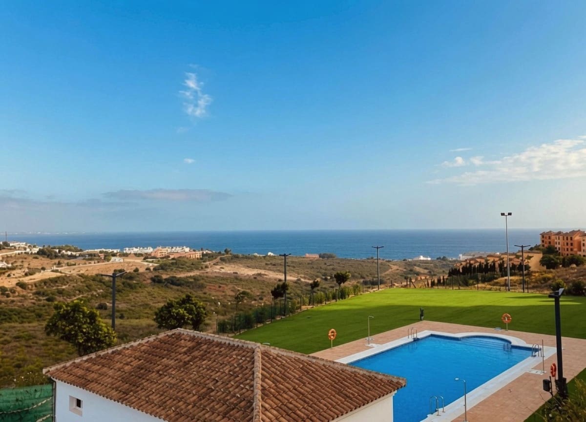 Apartamento de 2 habitaciones en Punta de la Chullera en venta con piscina - 225.000 € (Ref: 9971851)