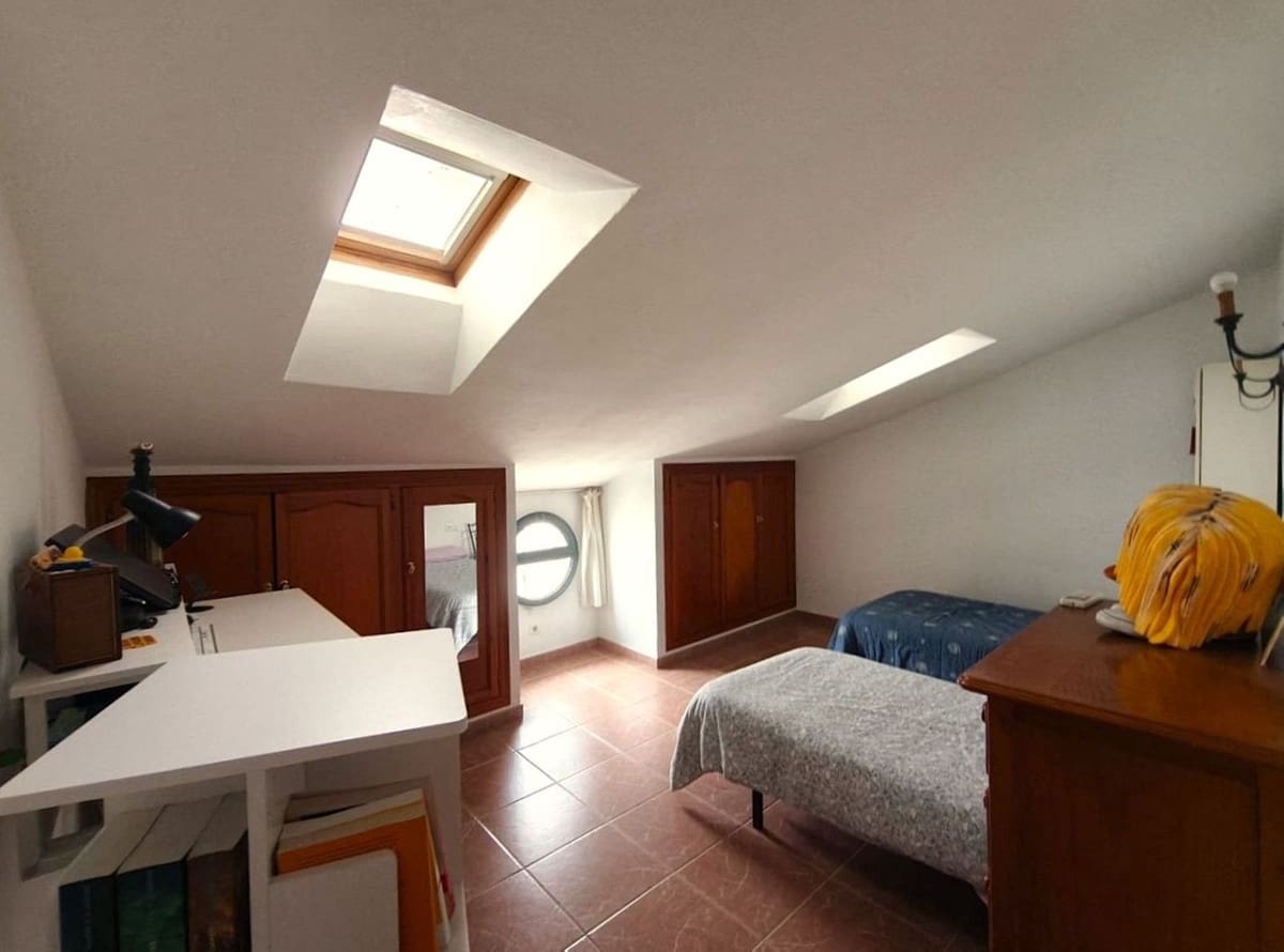 3 soveværelse Lejlighed til salg i Estepona - € 349.500 (Ref: 9971855)