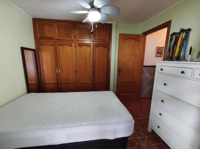 3 soveværelse Lejlighed til salg i Estepona - € 349.500 (Ref: 9971855)