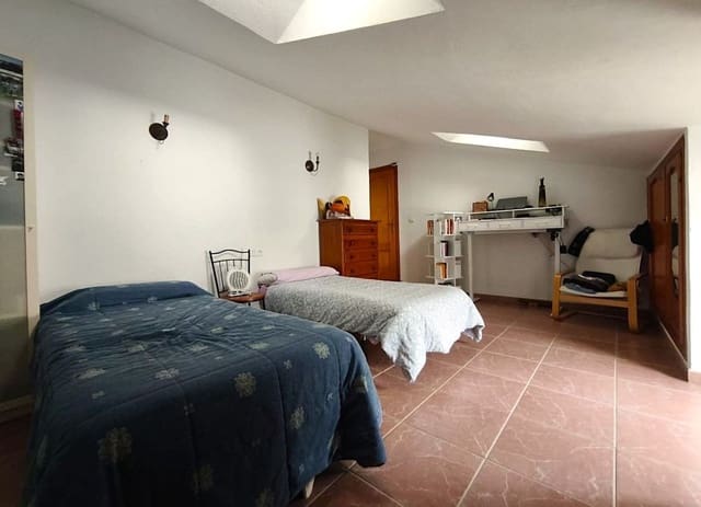 3 soveværelse Lejlighed til salg i Estepona - € 349.500 (Ref: 9971855)
