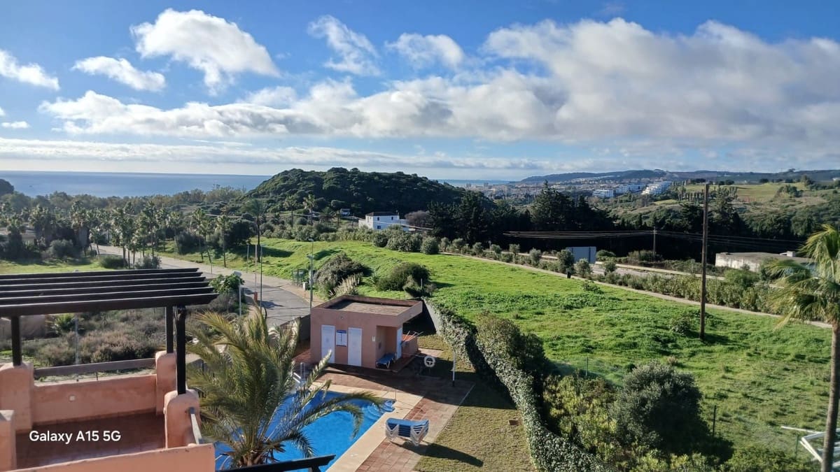 2 soverom Leilighet til salgs i Casares med svømmebasseng garasje - € 299 000 (Ref: 9971859)