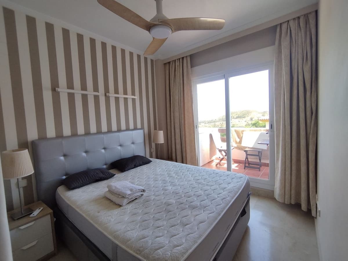 2 soverom Leilighet til salgs i La Cala de Mijas med svømmebasseng garasje - € 299 900 (Ref: 9971863)