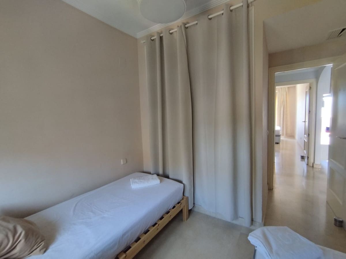 2 soverom Leilighet til salgs i La Cala de Mijas med svømmebasseng garasje - € 299 900 (Ref: 9971863)