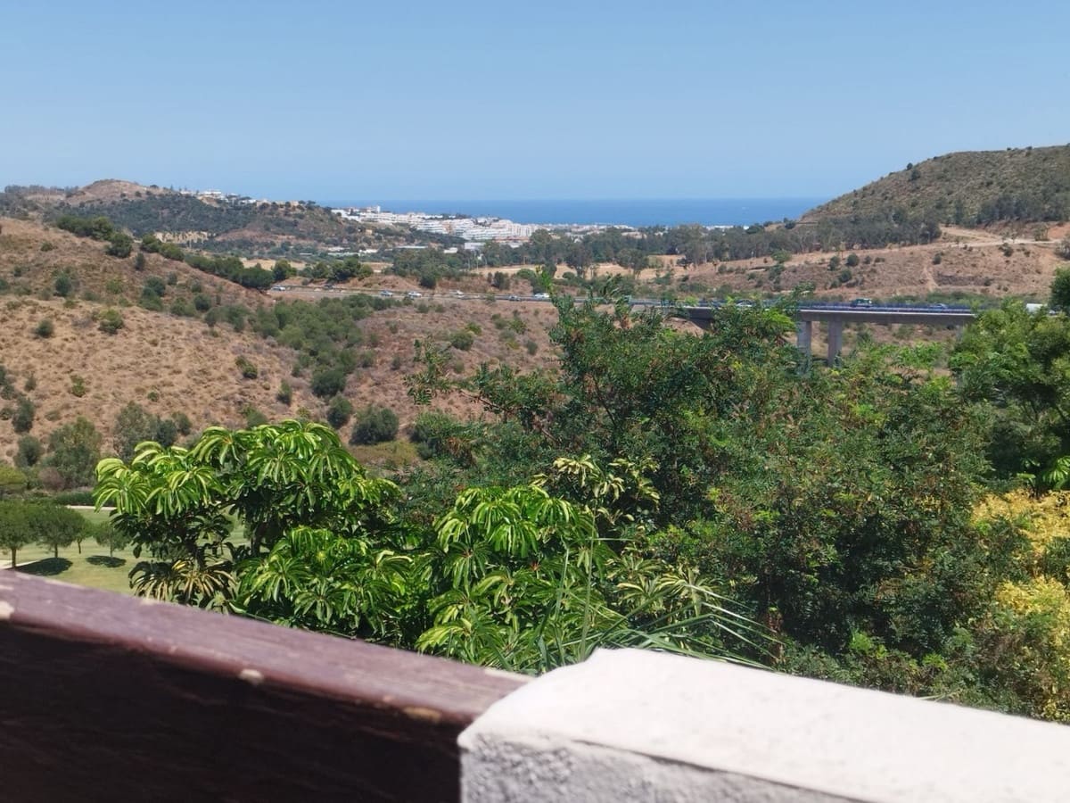 2 soverom Leilighet til salgs i La Cala de Mijas med svømmebasseng garasje - € 299 900 (Ref: 9971863)