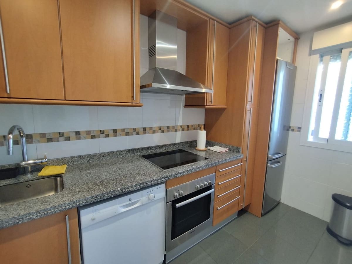 2 soverom Leilighet til salgs i La Cala de Mijas med svømmebasseng garasje - € 299 900 (Ref: 9971863)