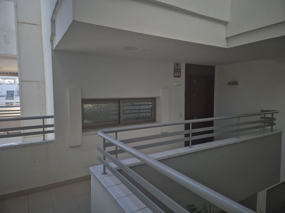 2 soveværelse Lejlighed til salg i La Cala de Mijas med swimmingpool - € 315.000 (Ref: 9971868)
