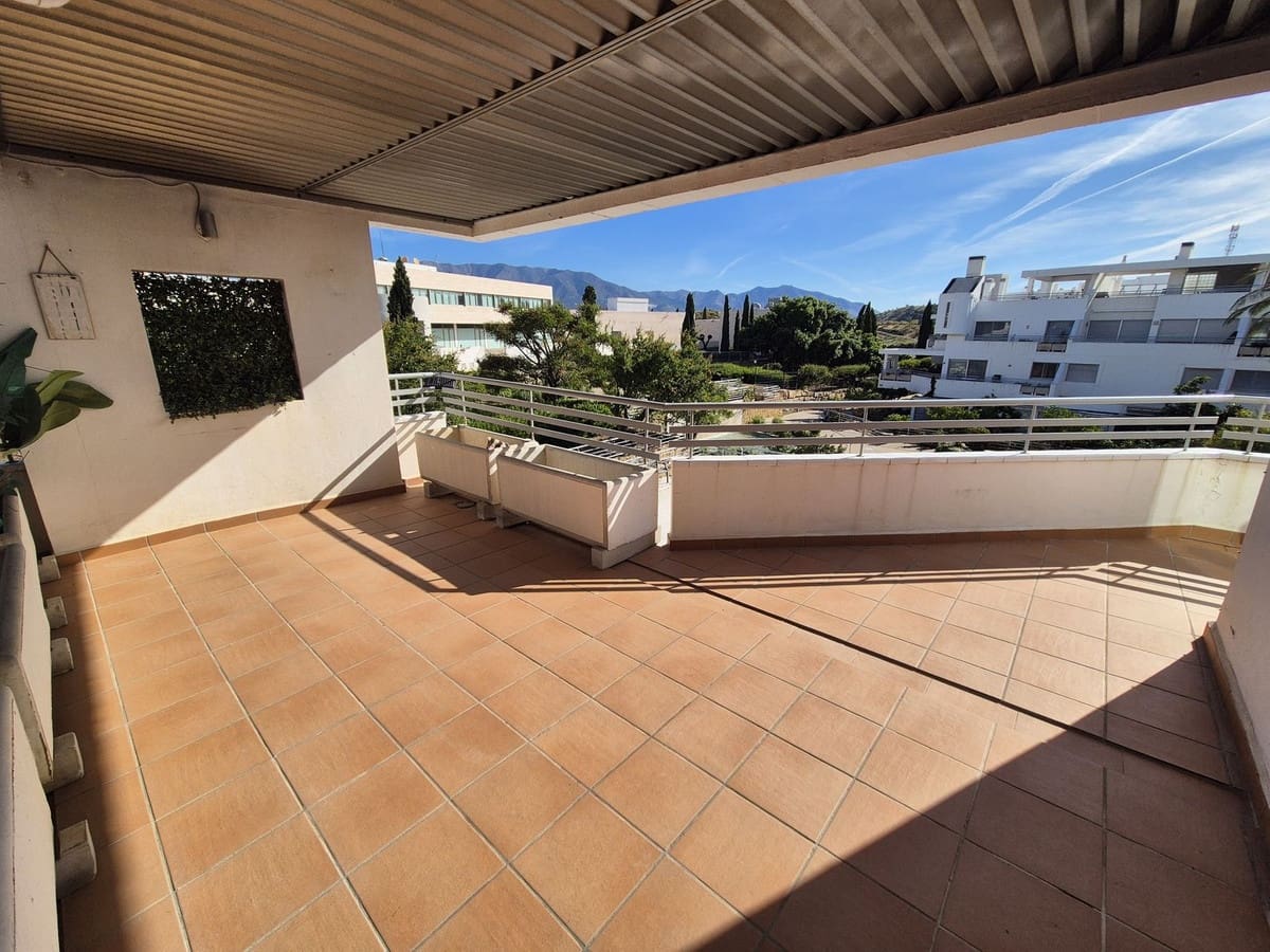 2 soveværelse Lejlighed til salg i La Cala de Mijas med swimmingpool - € 315.000 (Ref: 9971868)
