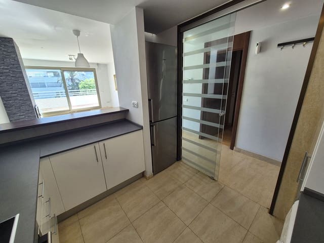 2 soveværelse Lejlighed til salg i La Cala de Mijas, Mijas med swimmingpool - € 315.000 (Ref: 9971868)