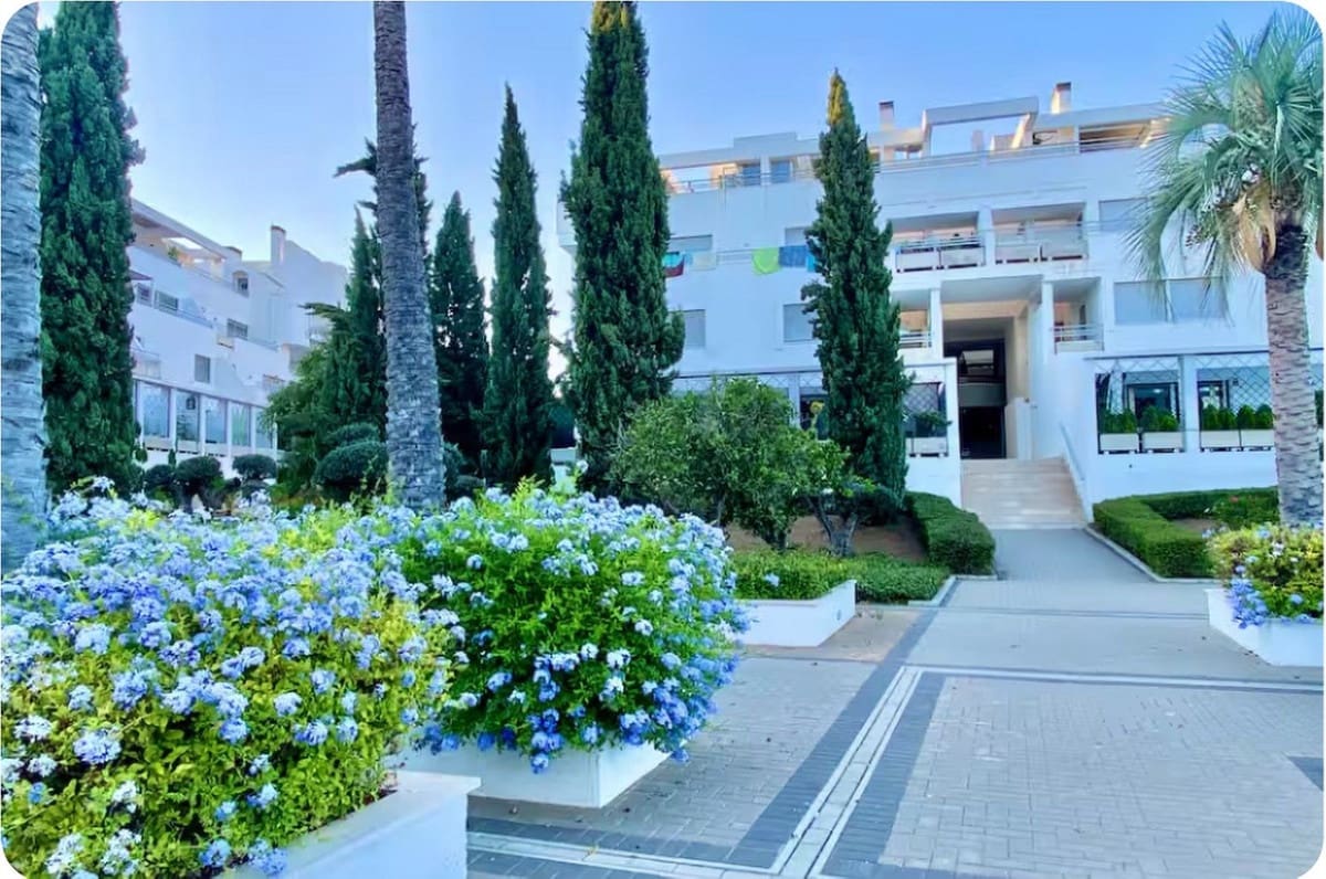 2 soveværelse Lejlighed til salg i La Cala de Mijas med swimmingpool - € 315.000 (Ref: 9971868)